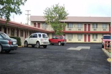 هتل Cozy Inn