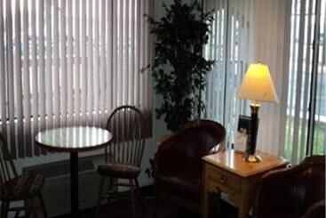 هتل Cozy Inn