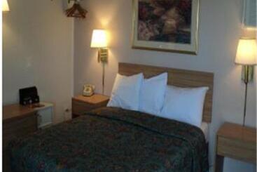 هتل Cozy Inn