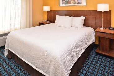 هتل Fairfield Inn & Suites Louisville North