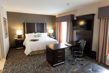 هتل Hampton Inn & Suites Tulsa/central