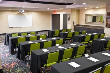 هتل Hampton Inn & Suites Tulsa/central