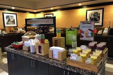 هتل Hampton Inn & Suites Tulsa/central