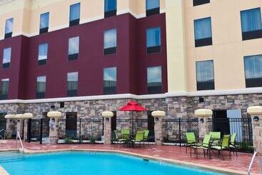 هتل Hampton Inn & Suites Tulsa/central