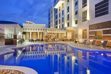 هتل Hilton Garden Inn Tuxtla Gutierrez