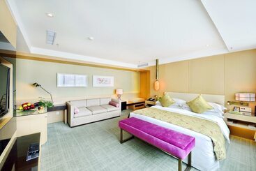 هتل Luxemon Xinjiang Hongfu