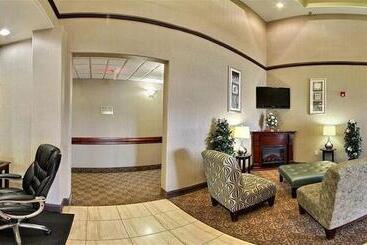 هتل Magnolia Inn And Suites Pooler