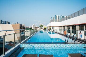 هتل Mercure Singapore Tyrwhitt