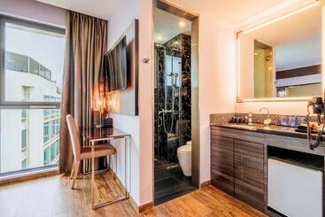 هتل Mercure Singapore Tyrwhitt