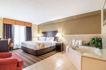 هتل Quality Inn North Conway