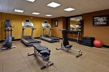 Radisson Hotel Freehold