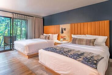 هتل The Incline Lodge