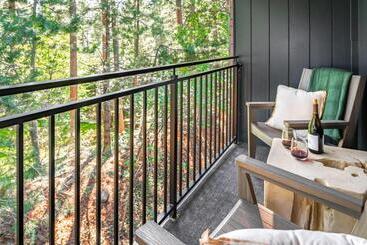 هتل The Incline Lodge