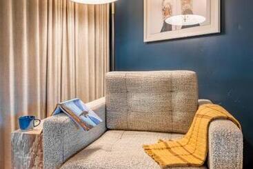 هتل The Incline Lodge