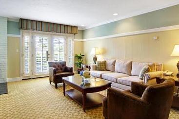 هتل Wayside Inn