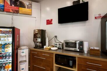 Motel 6 Monterey Park