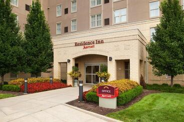 Residence Inn By Marriott St. Louis Downtown
