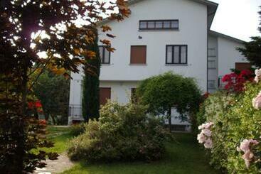 민박 La Magnolia   Fano