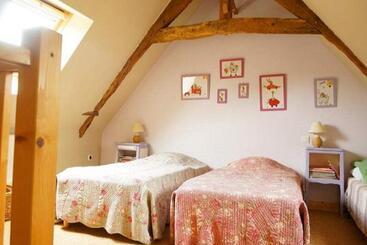 تختخواب و صبحانه Kêr Neizh Breizh   Chambres D Hôtes   Le Petit Châtelier