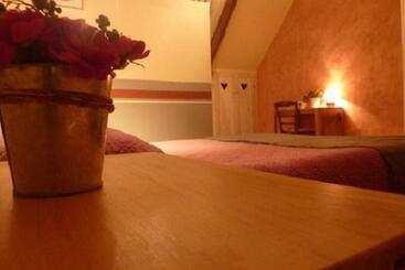 تختخواب و صبحانه Kêr Neizh Breizh   Chambres D Hôtes   Le Petit Châtelier