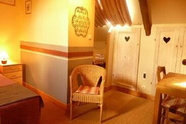 تختخواب و صبحانه Kêr Neizh Breizh   Chambres D Hôtes   Le Petit Châtelier