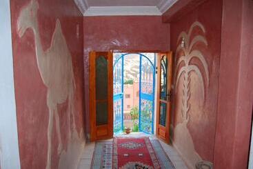 تختخواب و صبحانه Maison D Hôtes Le Ciel Bleu