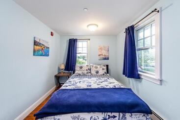Hi   Hyannis Hostel