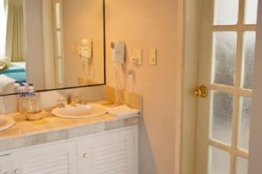 هتل La Carolina Inn