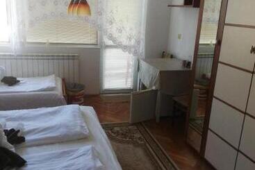 膳宿费 Guest Rooms Grudovi