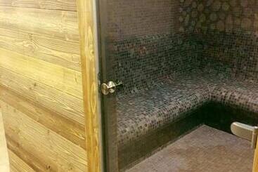 پانسیون Popasul Domnesc  Resort& Spa  Voronet Vue