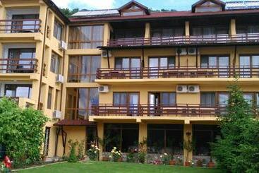 Pension La Ponton