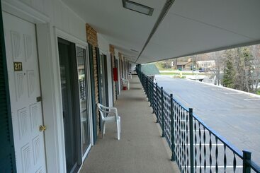 مُتل Brentwood Motor Inn