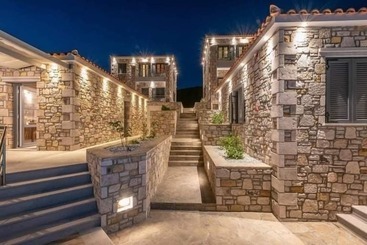 پانسیون Lithoessa Luxury Apartments