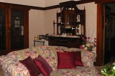 تختخواب و صبحانه Mourilyan House