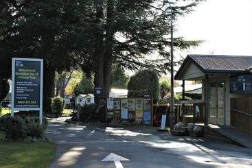 Geraldine Top 10 Holiday Park