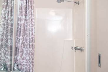 استراحتگاه Southside Holiday Village