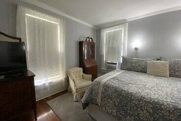 ベッドアンドブレックファースト Mount Dora Historic Inn