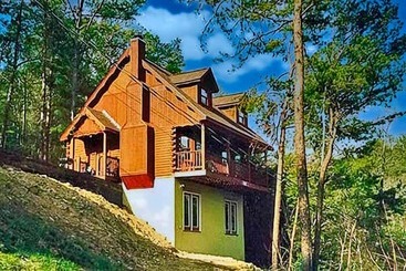 Honeymoon Hills Gatlinburg Cabin Rentals