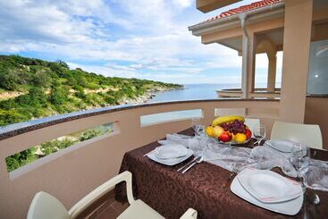Lastura Aparthotel & Mobile Homes