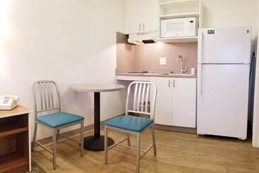هتل Intown Suites Extended Stay North Charleston Sc   Airport