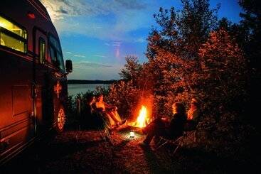 هتل Narrows Too Camping Resort