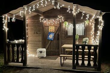 هتل Yogi Bear S Jellystone Park Camp Resort Wisconsin Dells