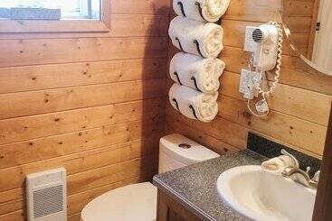 Wild Pacific Waterfront Cabins