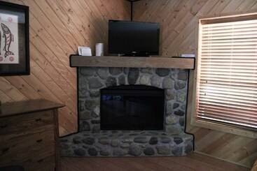 Wild Pacific Waterfront Cabins
