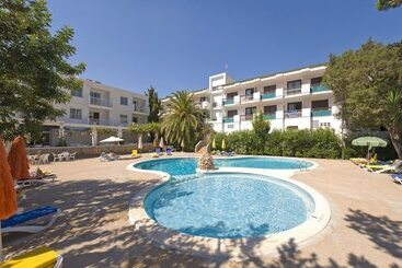 Apartamentos Cala Llonga Playa Ibiza