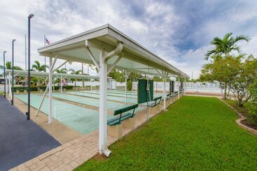 هتل Arbor Terrace Rv Resort