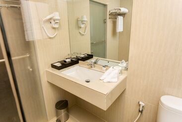 هتل Best Western Batang Garing