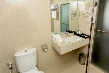 هتل Best Western Batang Garing