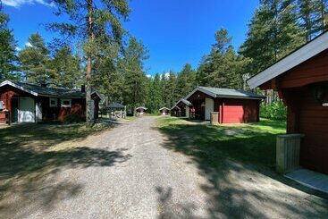 هتل Hyltena Stugby   Campground