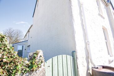 Berry Hall   Porty Eynon